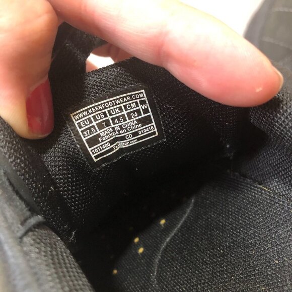 KEEN Women's Leather Low Top Sneaker Size 7 Black - Picture 8 of 12